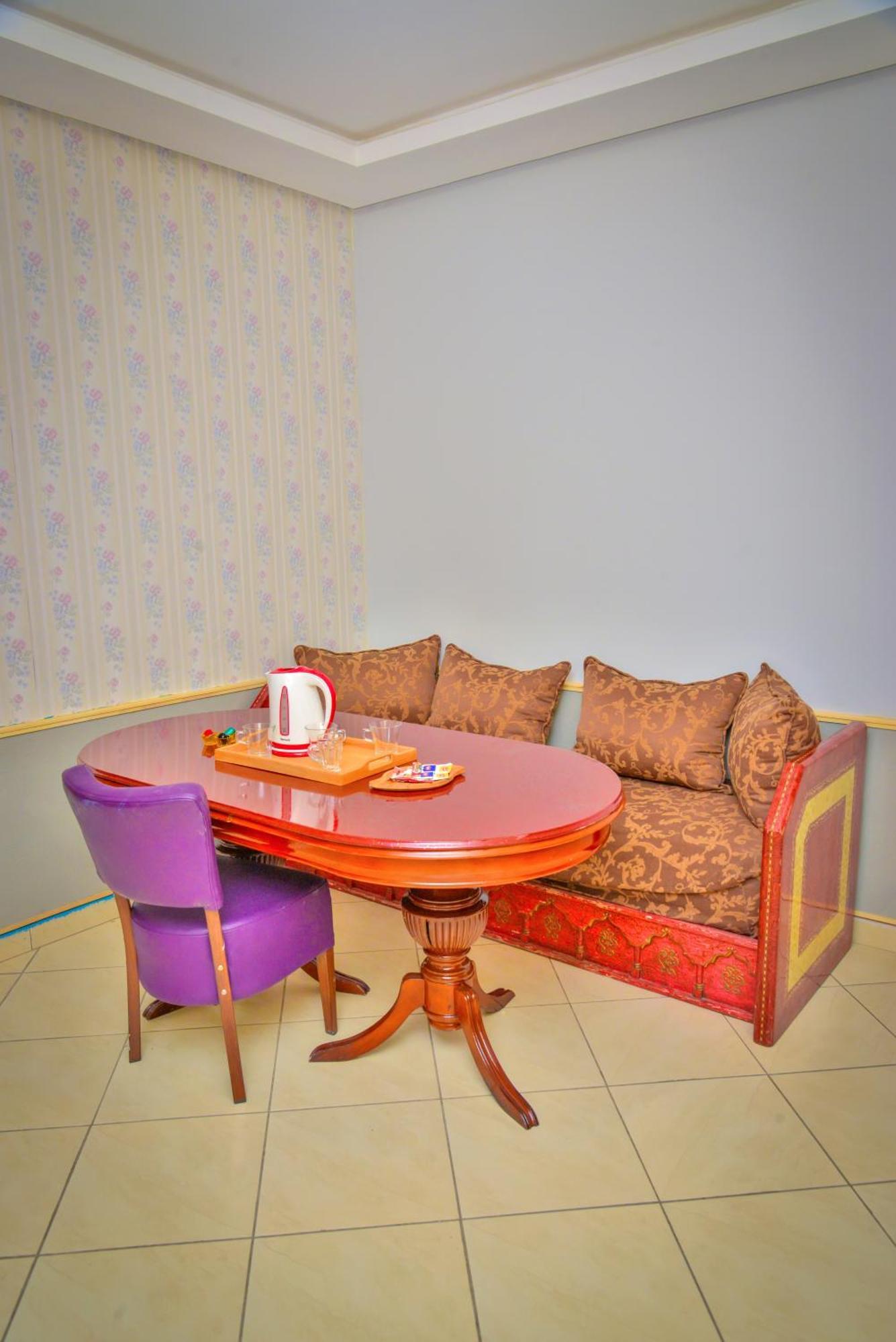 Free Zone Hotel Gzennaia Экстерьер фото