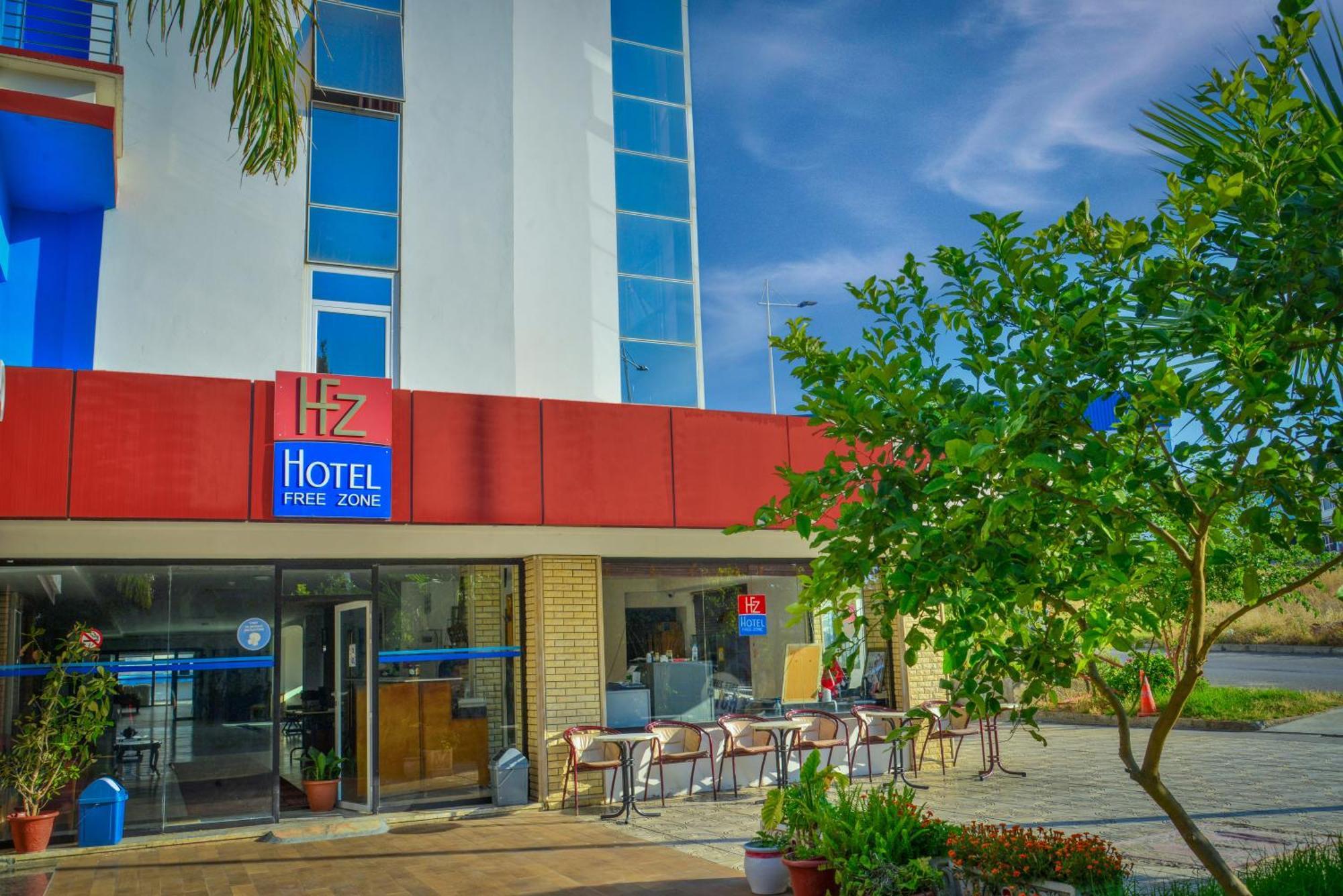 Free Zone Hotel Gzennaia Экстерьер фото