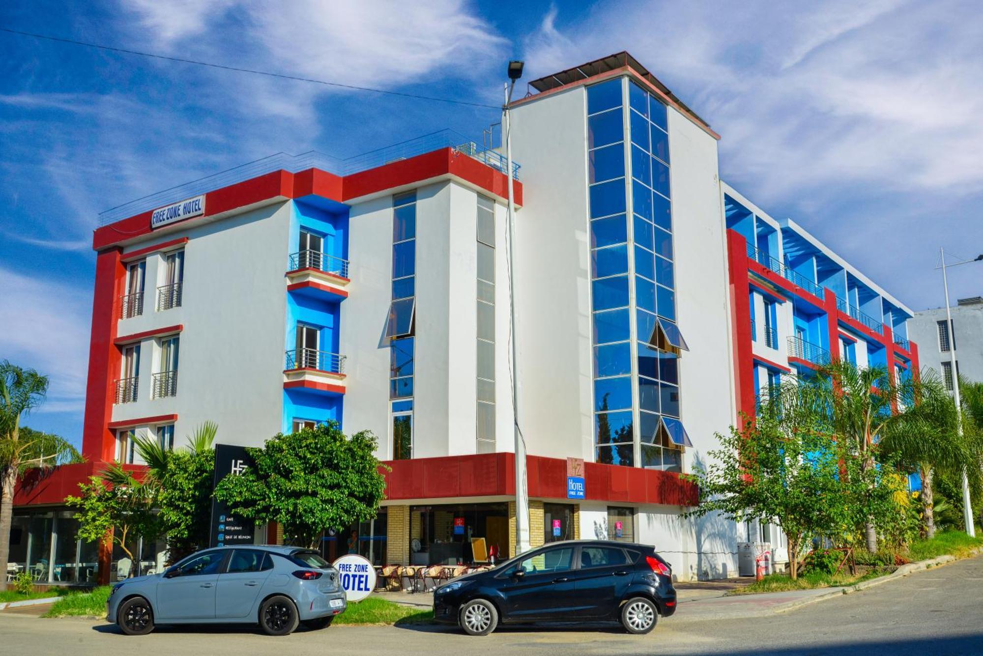 Free Zone Hotel Gzennaia Экстерьер фото